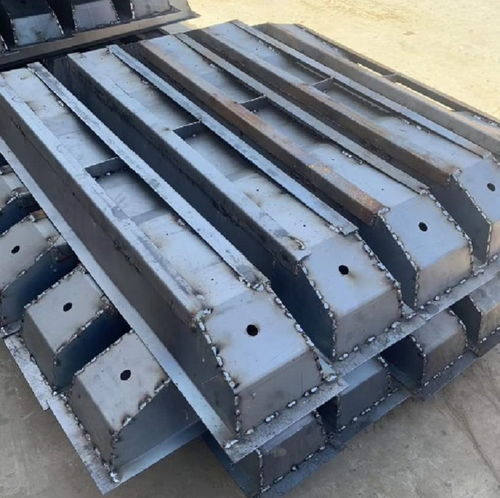 專業(yè)定制鐵路軌枕模具，優(yōu)選純原料的軌枕塑料模具加工廠